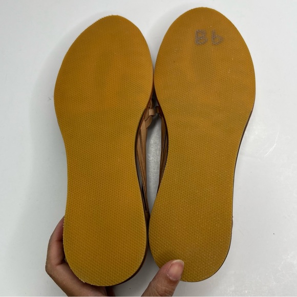 Nisolo Huarache Sandal in Almond Brown Size 8 - Picture 13 of 14